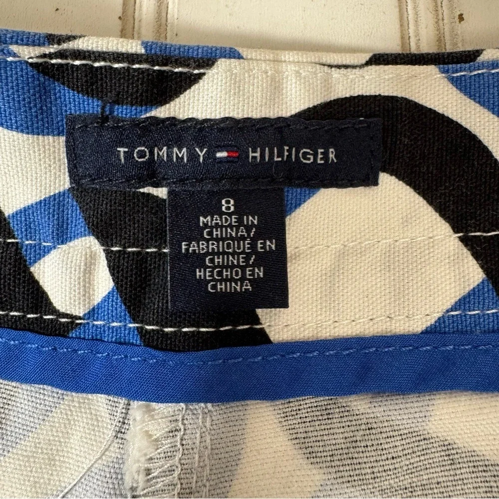 Tommy Hilfiger Geometric Shorts Women's Size 8 Blue Black Pockets‎ Zip Fly